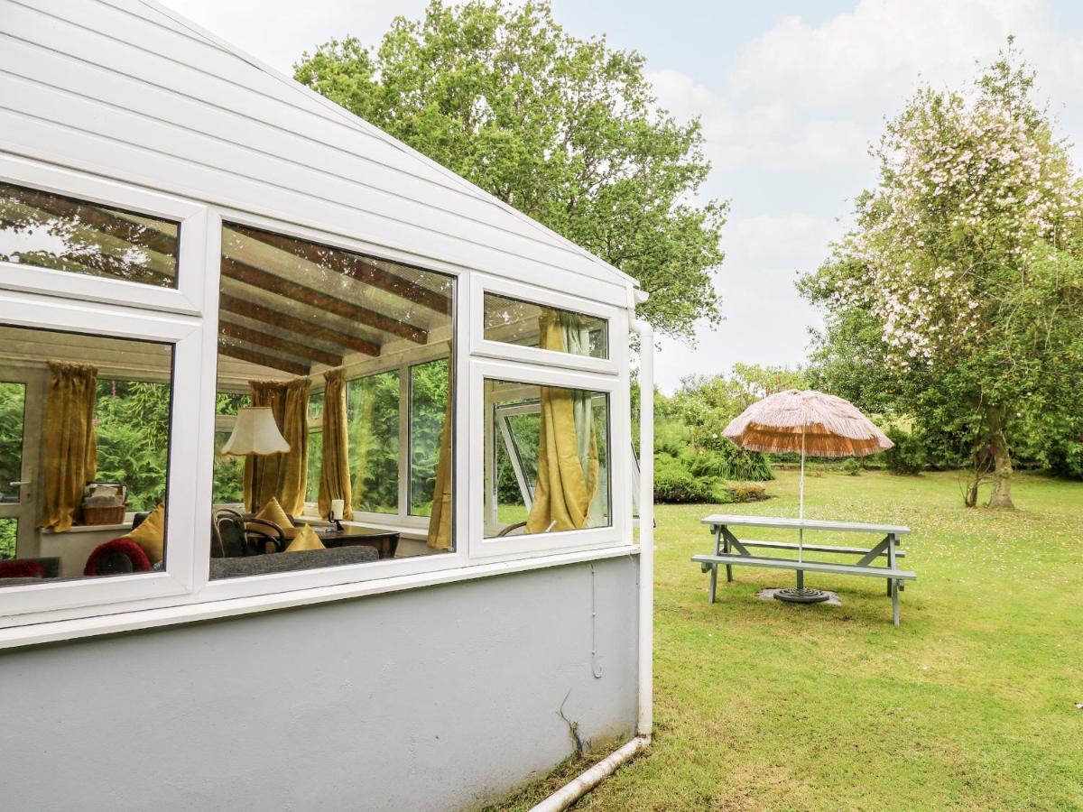 Maesgwyn Villa คาร์ดิแกน ภายนอก รูปภาพ